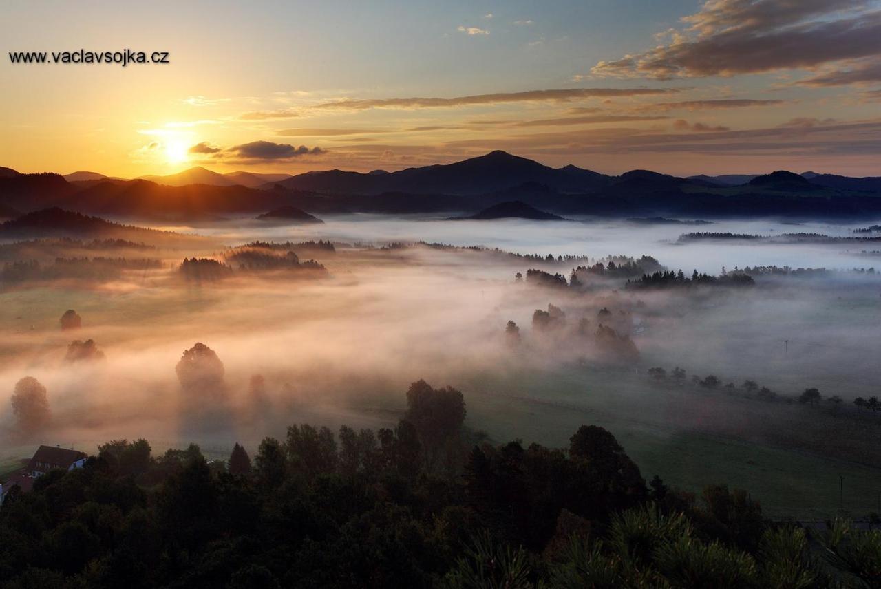 Penzion Kamzík Česká Kamenice Esterno foto